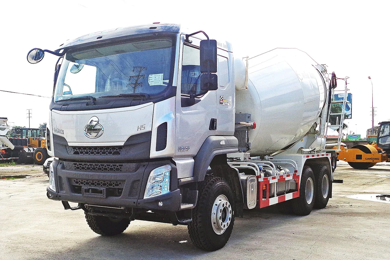 XE TRỘN BÊ TÔNG CHENGLONG 350HP 12M3