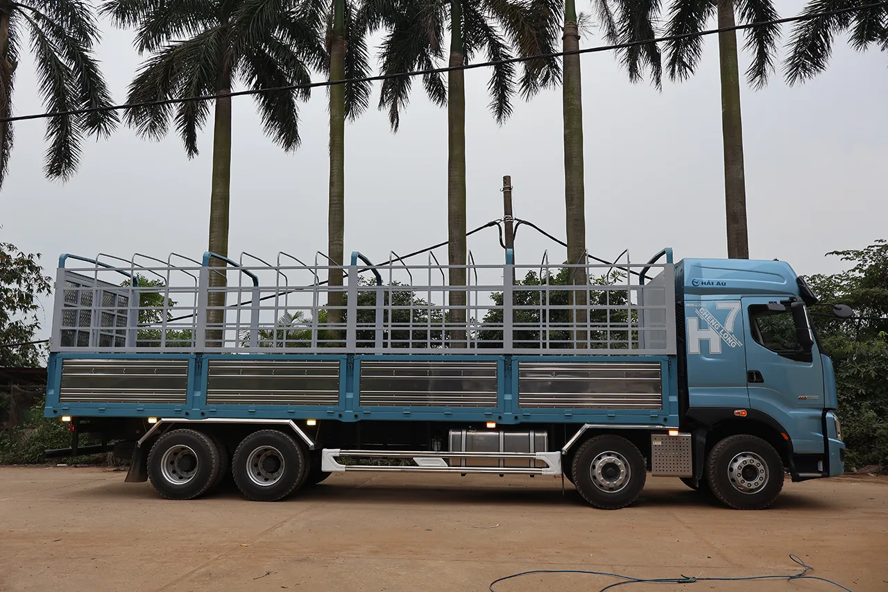 Xe tải thùng Chenglong 360HP (8x4)